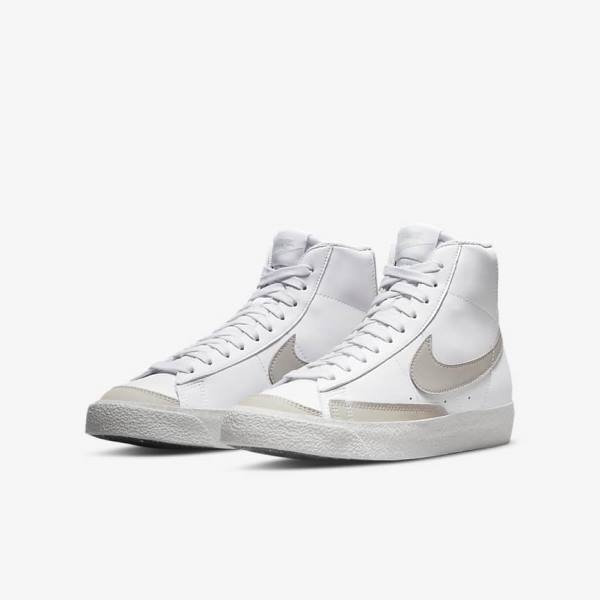 Buty Do Koszykówki Dziecięce Nike Blazer Mid 77 SE Older Białe Głęboka Beżowe | NK657IEW