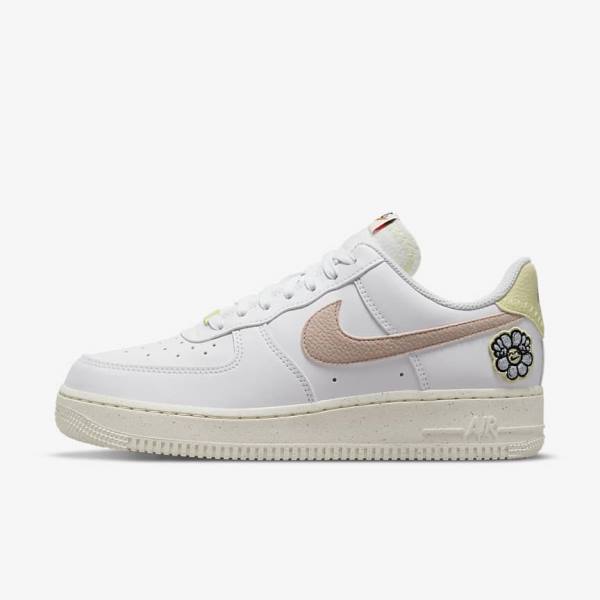 Trampki Damskie Nike Air Force 1 07 SE Białe Niebieskie Różowe | NK841ZRT