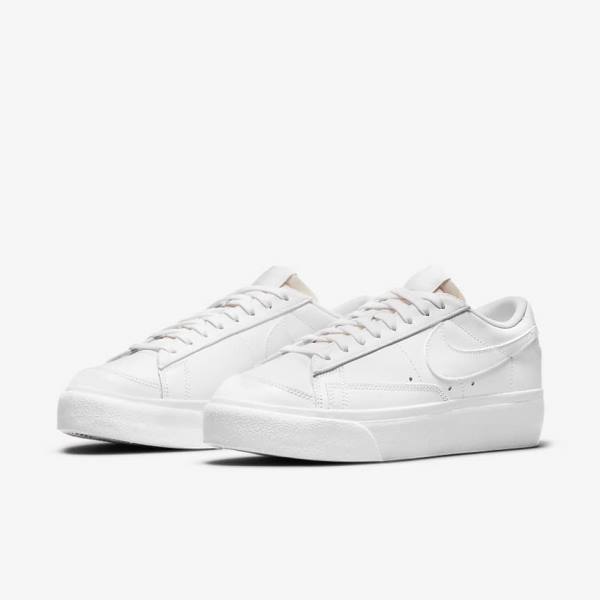 Trampki Damskie Nike Blazer Low Platformie Białe | NK679ZUS