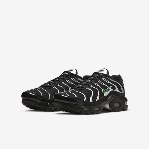 Trampki Dziecięce Nike Air Max Plus Older Czarne Zielone Metal Srebrne Czarne | NK345CLI