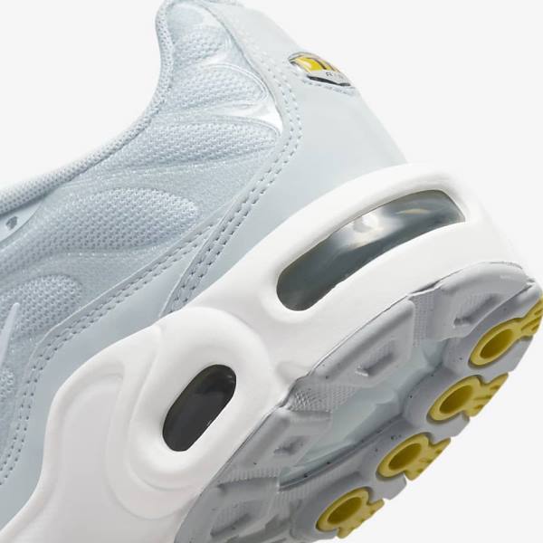 Trampki Dziecięce Nike Air Max Plus Older Białe | NK564AEC