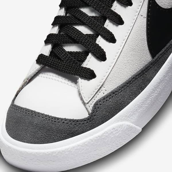 Trampki Dziecięce Nike Blazer Mid 77 SE Dance Older Białe Czerwone Głęboka Szare Czarne | NK723EWG