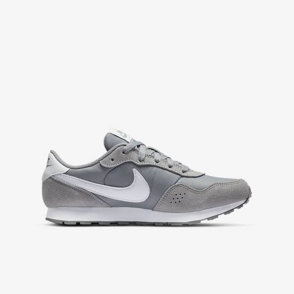 Trampki Dziecięce Nike MD Valiant Older Szare Białe | NK698ICO