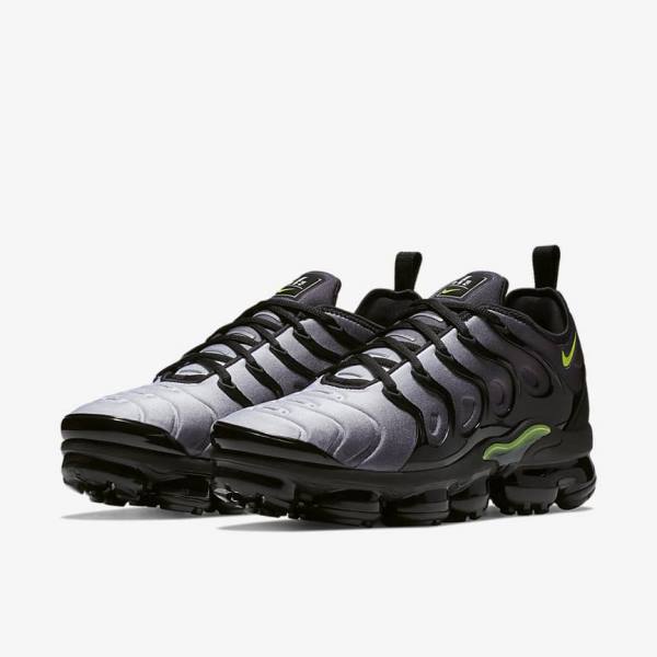 Trampki Męskie Nike Air VaporMax Plus Czarne Białe | NK374SEF