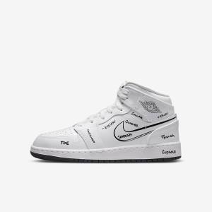 Trampki Dziecięce Nike Air Jordan 1 Mid Older Białe Czarne | NK075KYE